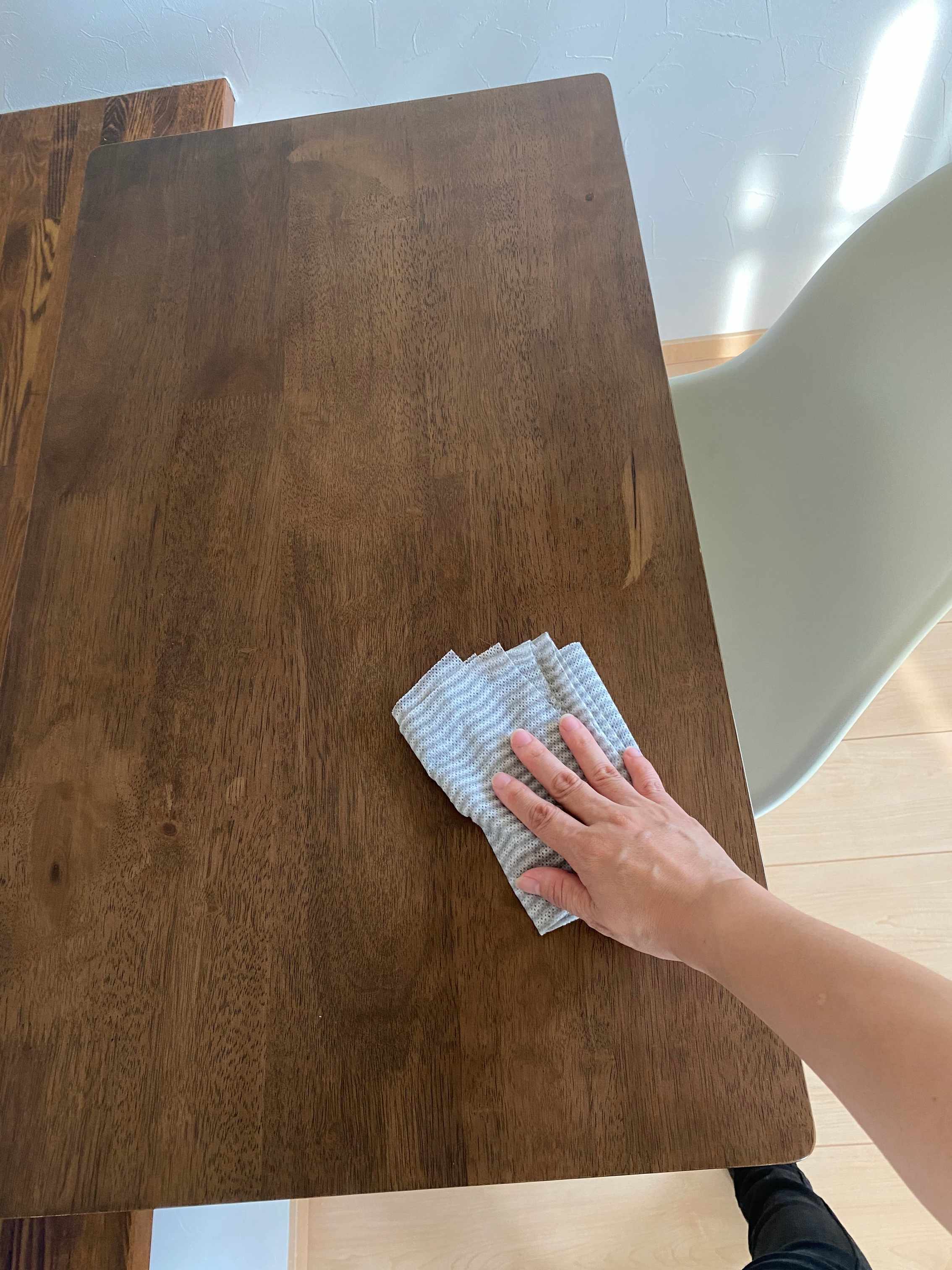 1ヶ月に1度だけでOK。アレを使って拭けば家中ピカピカに！