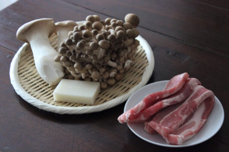 切り餅で簡単！きのこたっぷりもっちり炊き込みご飯のつくり方