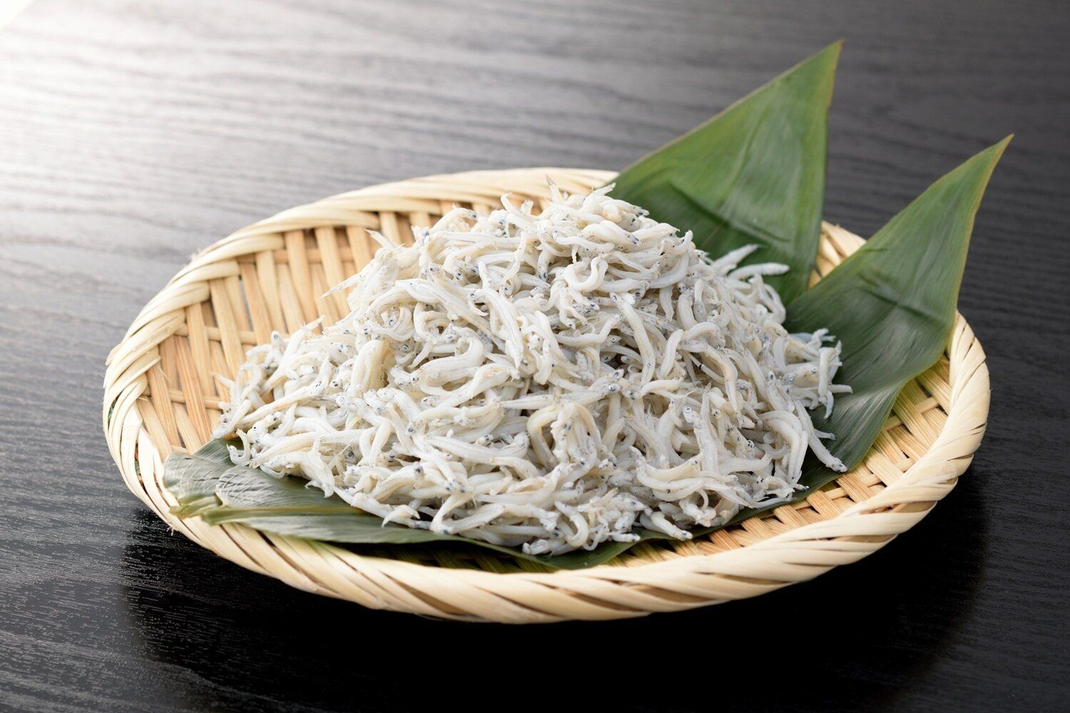 【管理栄養士監修】「しらす」の主な栄養素とカロリーまとめ！おすすめな調理方法は？