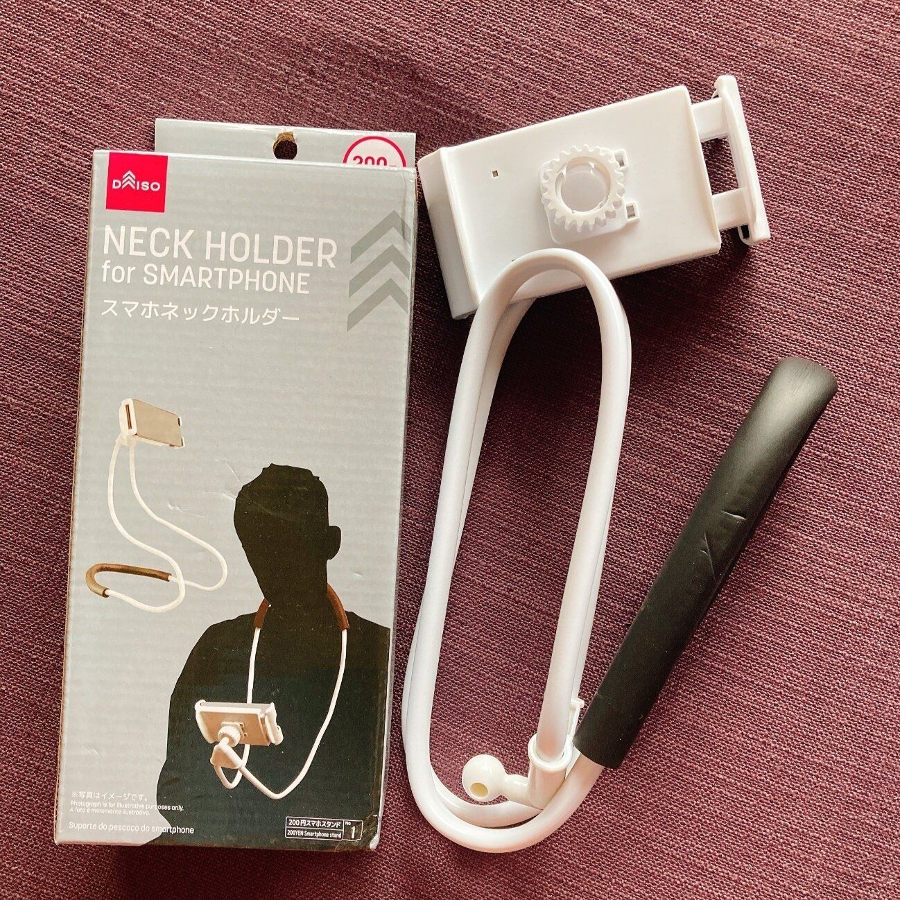 ダイソーにも200円で登場！一度使ったら手放せない超快適スマホグッズとは？