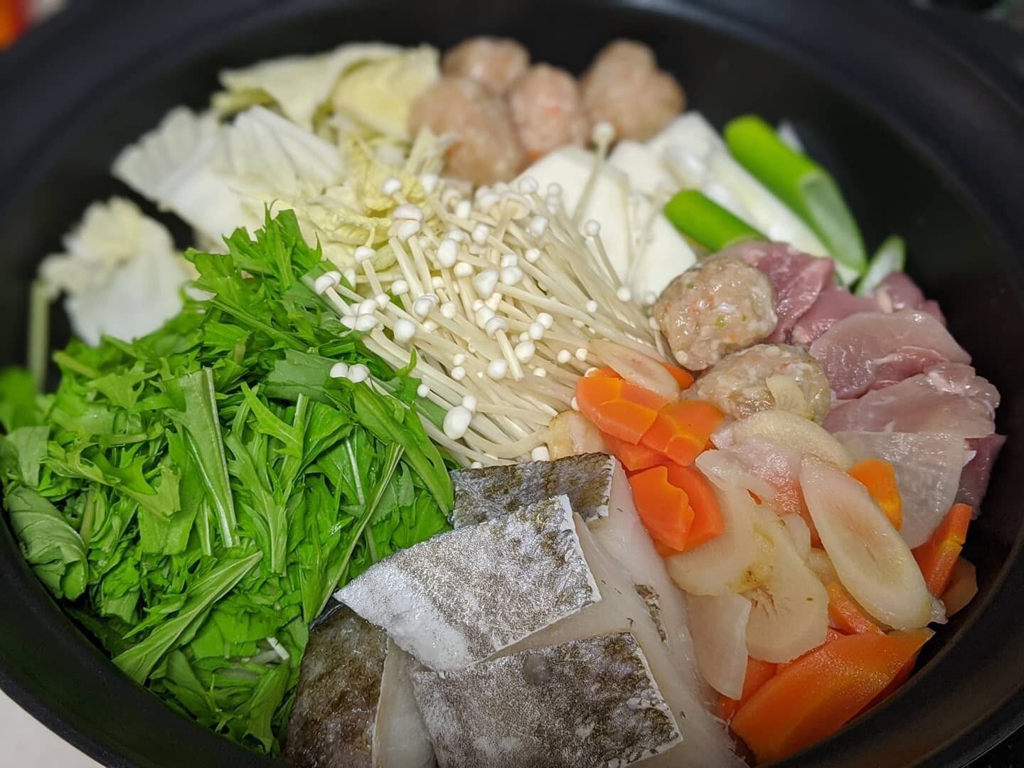 ささっと準備で栄養満点、お鍋の季節〜！