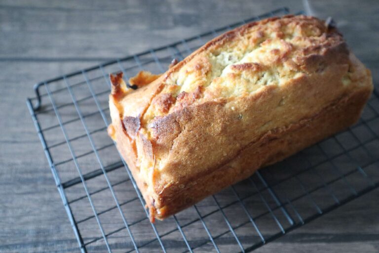 身近でできる食品ロス対策!“黒バナナ救済ケーキ”レシピ付き