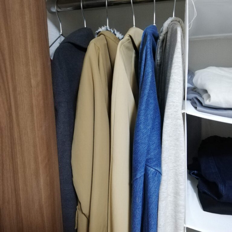 どうしても服を捨てられない人に贈る「洋服整理術」初級編→中級編→上級編チェックリスト