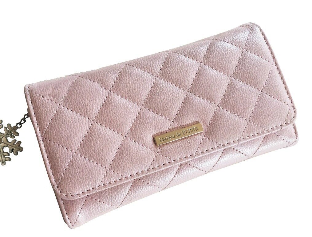 年100万円以上貯めている人の財布には驚きの共通点があった！