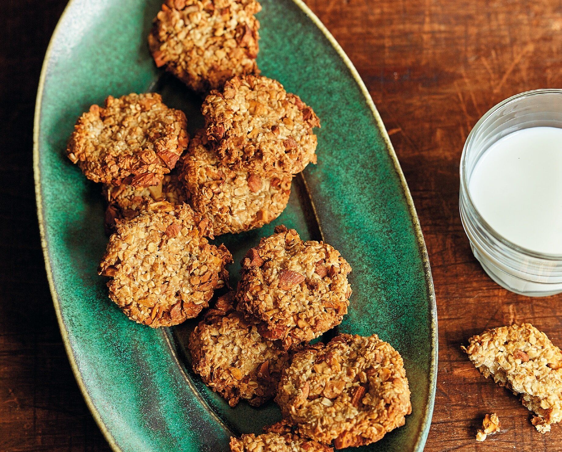 バターと油なし＆食物繊維とオリゴ糖が！オートミールクッキー