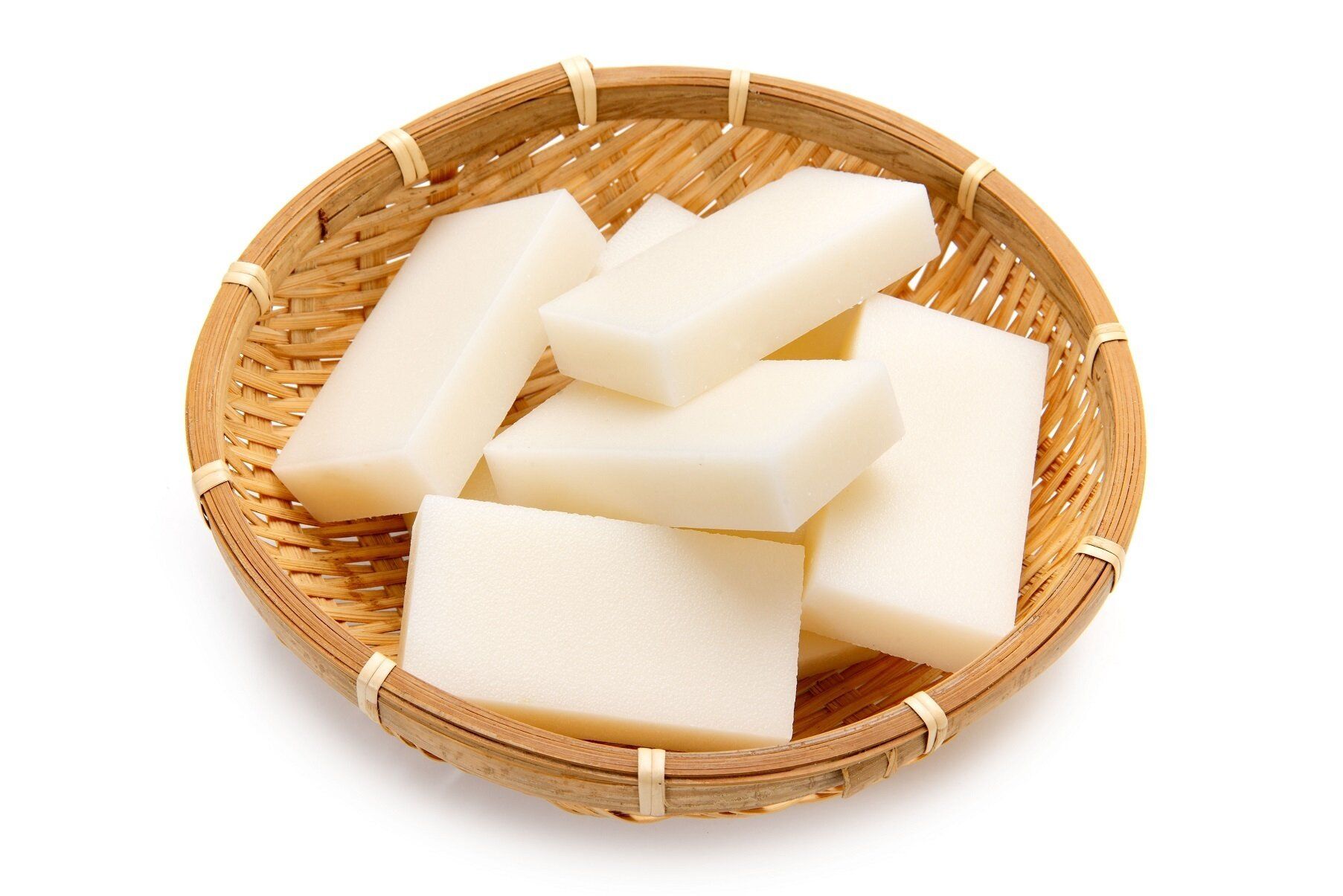 【管理栄養士監修】賞味期限切れの「切り餅」はいつまで大丈夫？傷んだときの特徴を解説！活用方法も