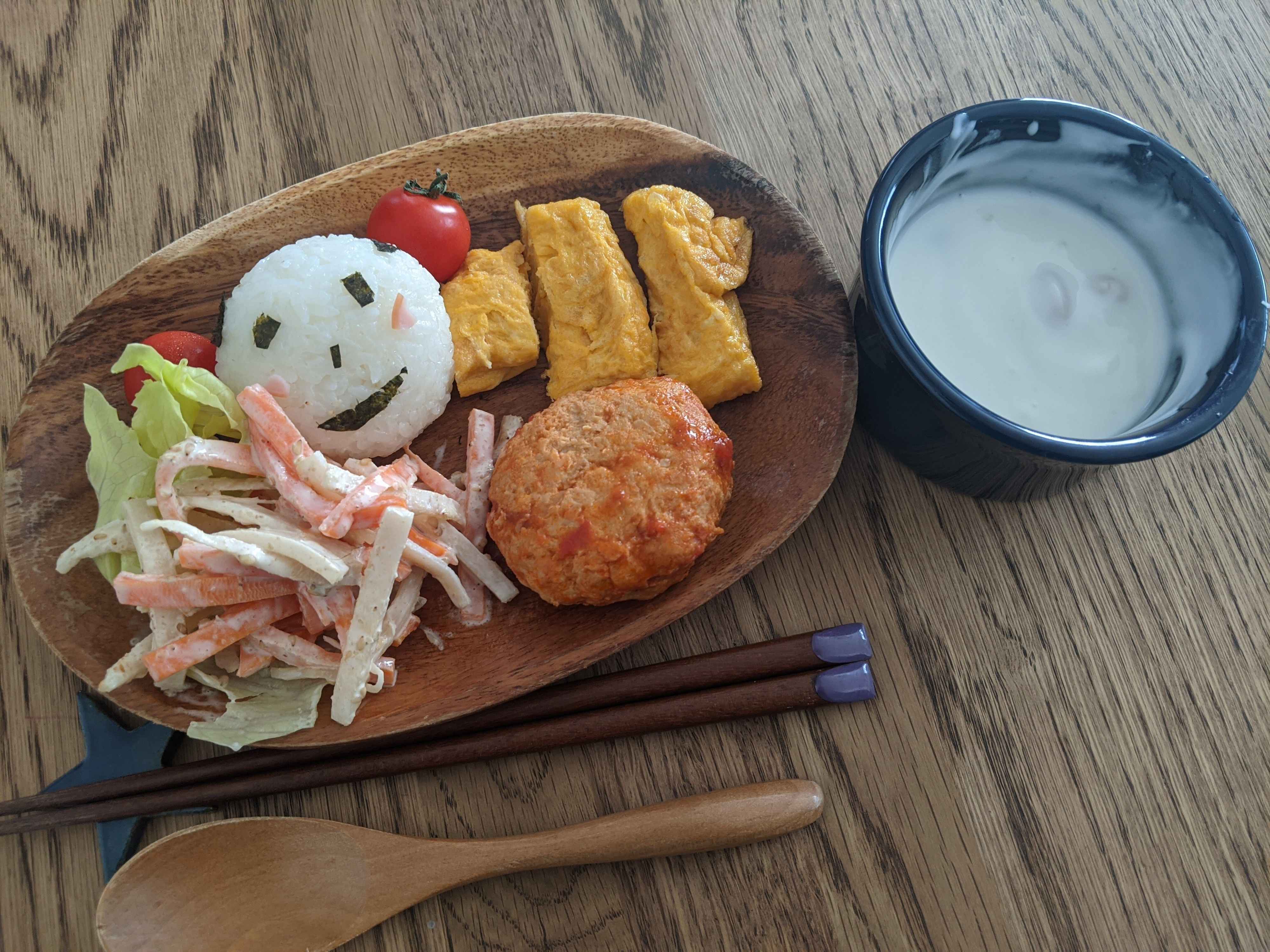 小学生女子でも簡単に作れる！美味しいサラダの秘密