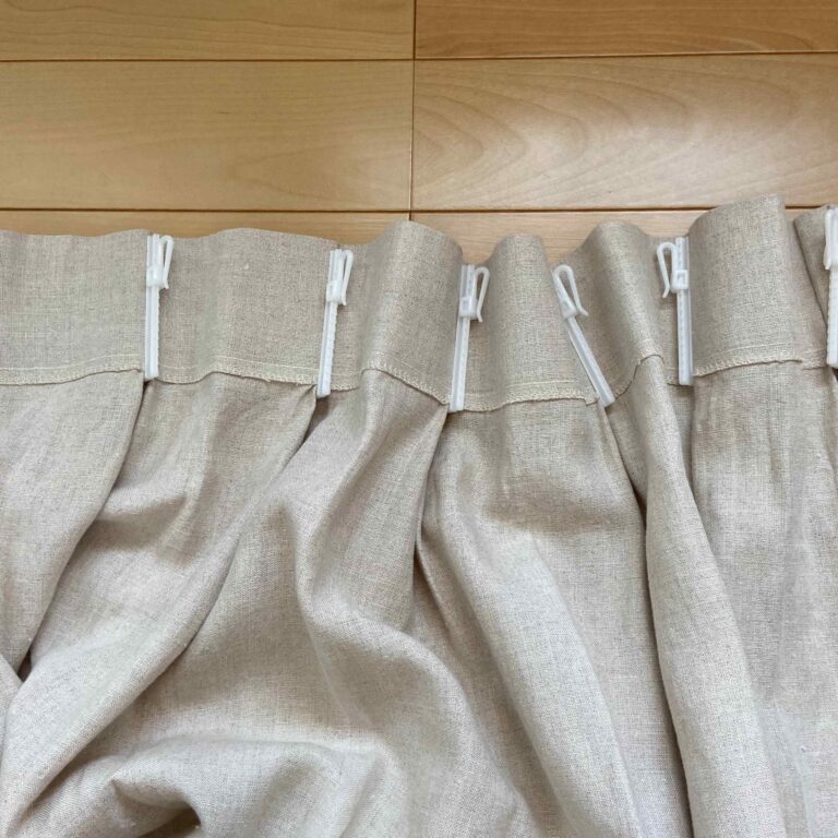 家にある○○を使うだけ！一気にラクになるカーテンの洗濯法