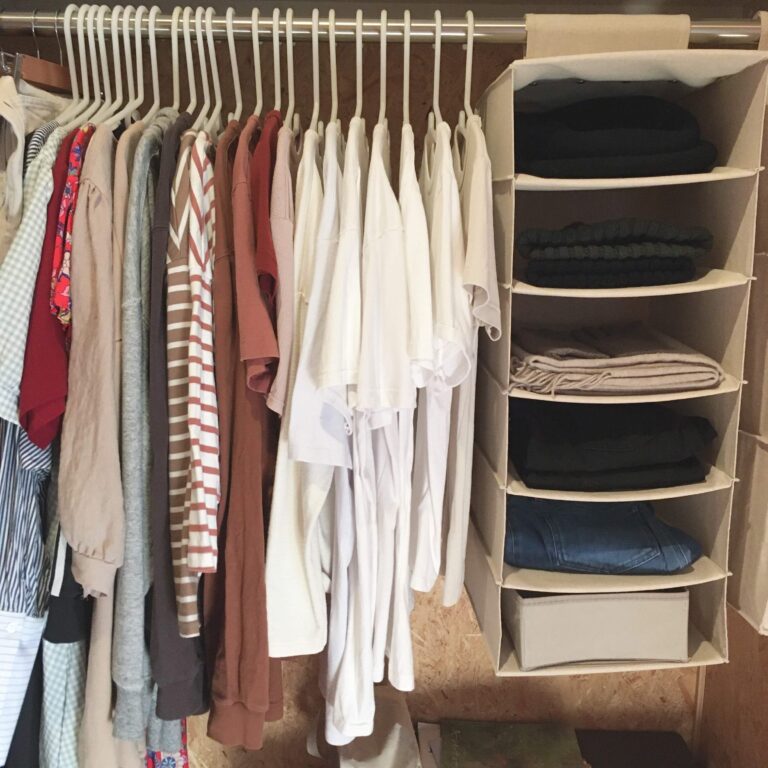 「まだ着られるかも…」とつい思ってしまう服を処分するメリット5つ