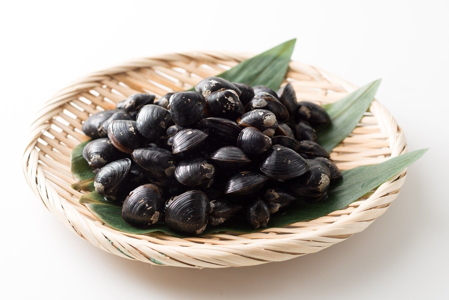 【管理栄養士監修】「しじみ」の主な栄養素とカロリーまとめ！ダイエットに効果がある？