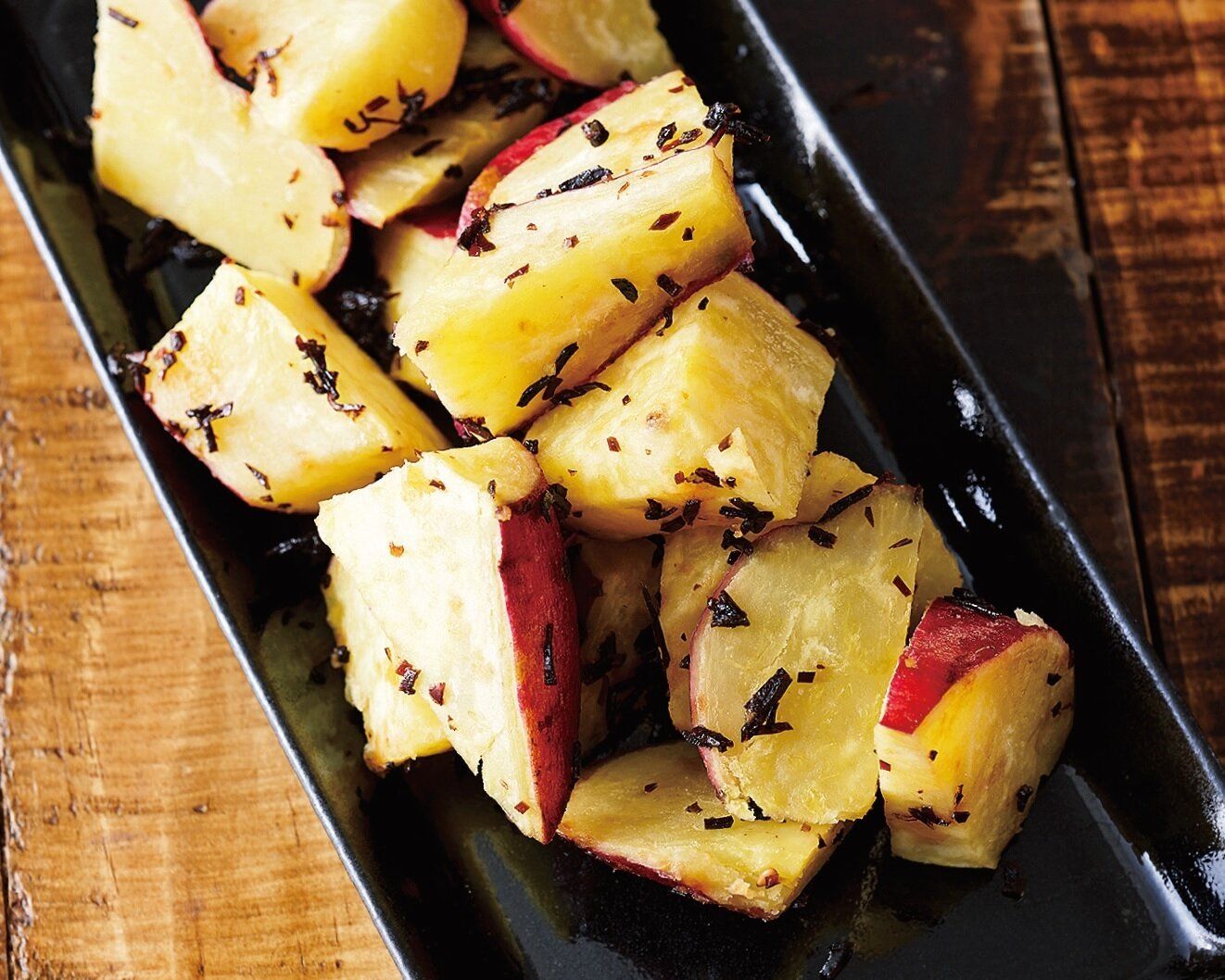 甘じょっぱい味は欠かせない箸休め♪さつまいもの塩昆布あえ