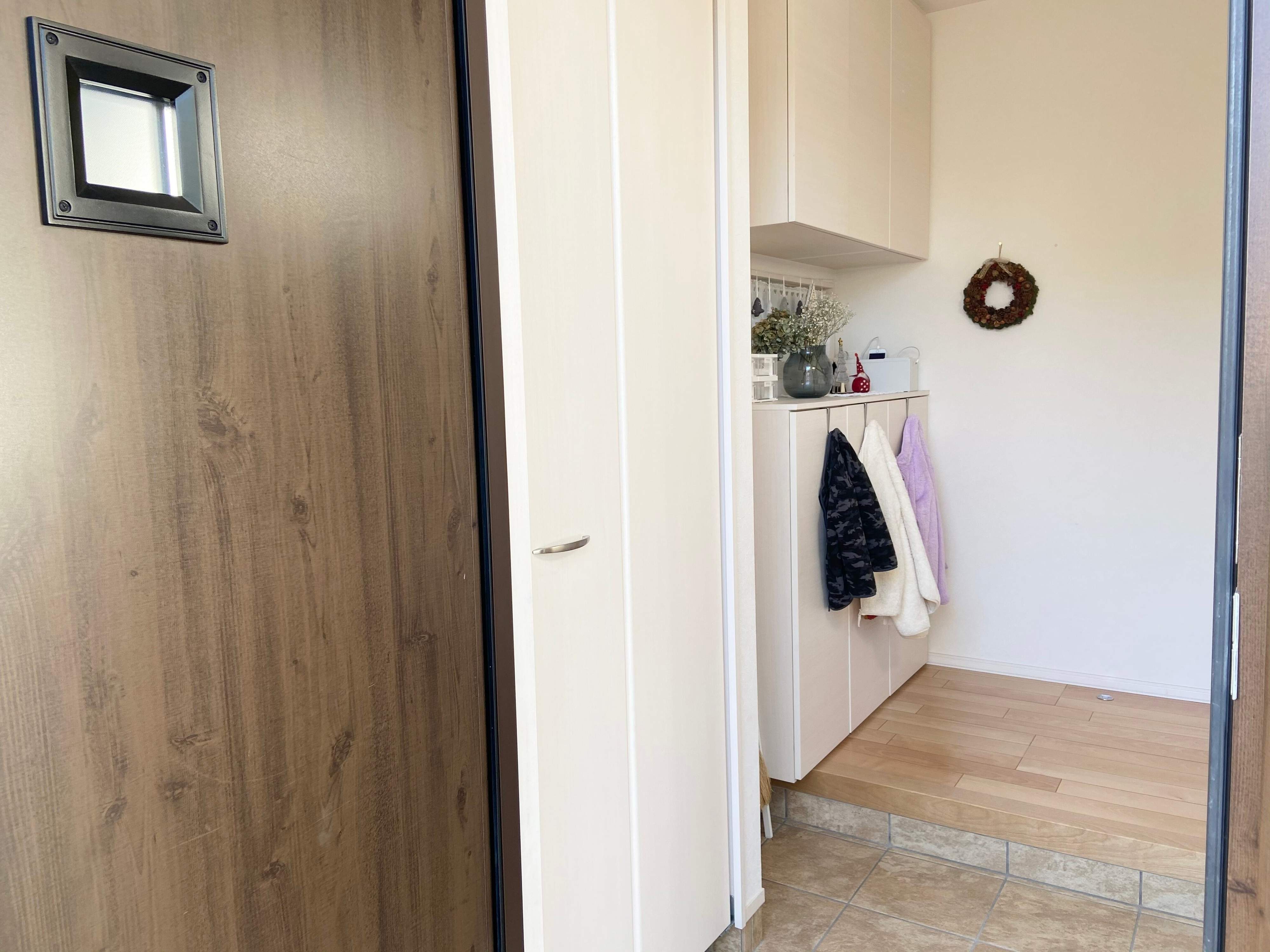 狭くても大丈夫！スッキリ機能的な玄関の整え方