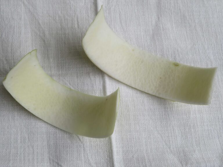 大根まるごと大量消費…の時に”皮”は捨てないで！皮までまるっとおいしく食べる技