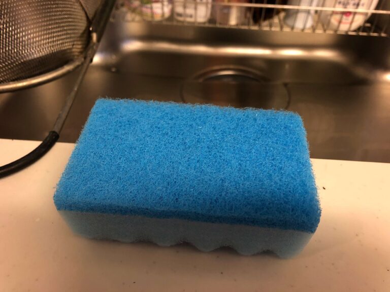 食器洗い用スポンジはそのまま捨てないで！替えるときにやるべきこと