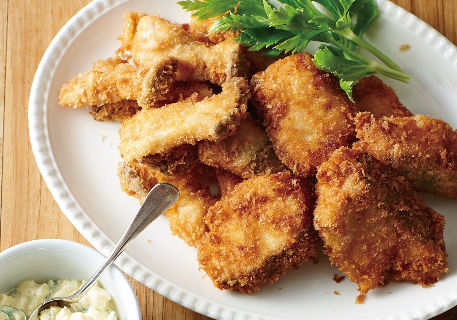 一度食べたらやみつきに！フィッシュフライセロリタルタルソース