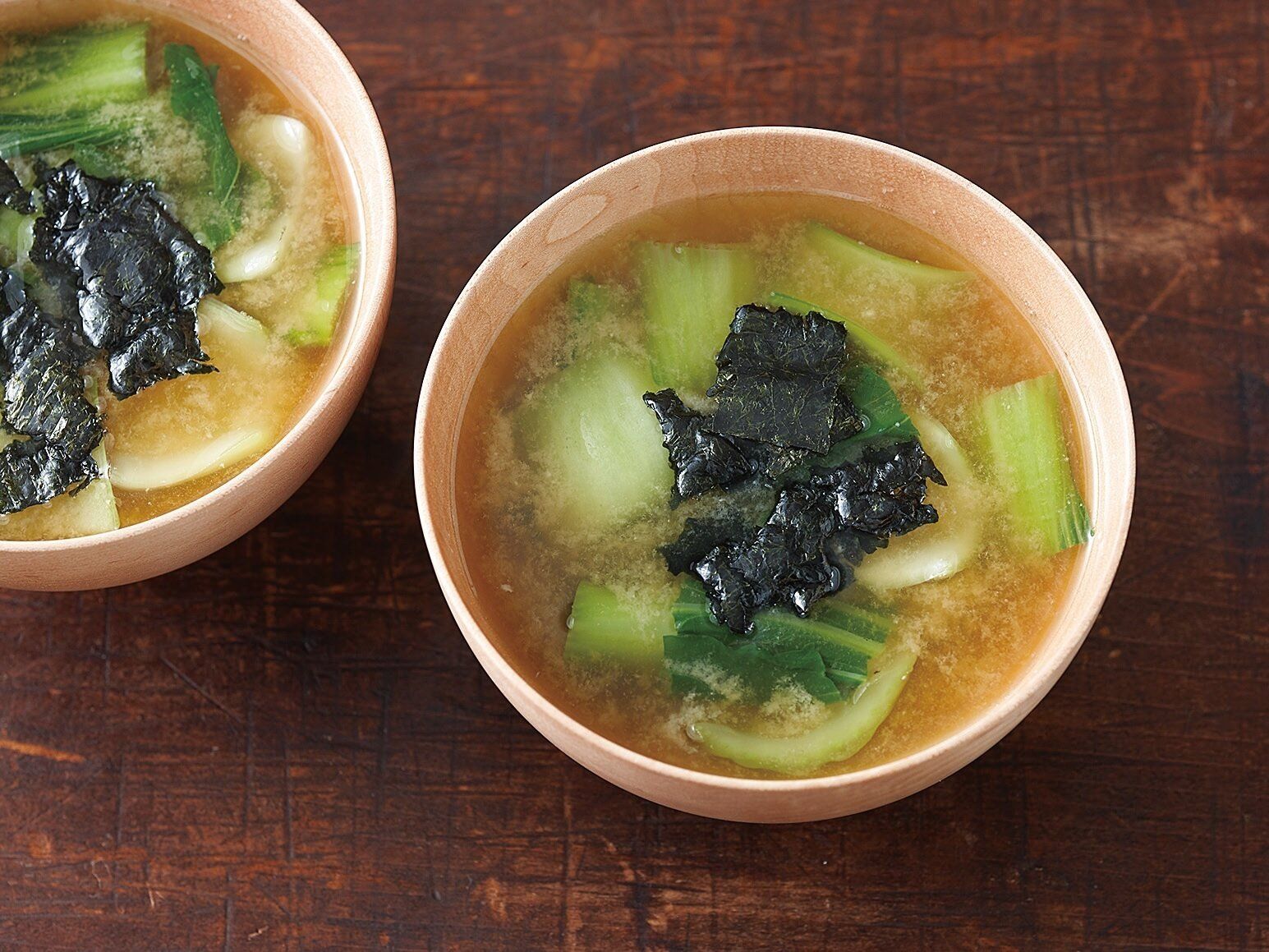 青菜でさっとできる＆茎の食感も楽しんで！青梗菜ののりみそ汁