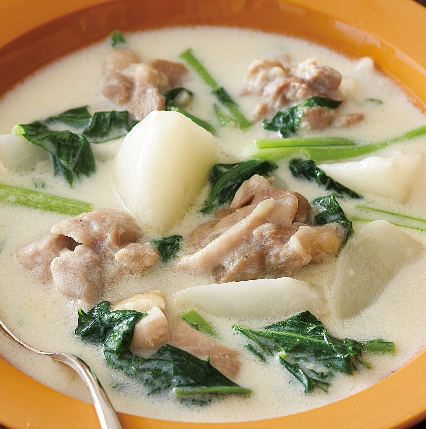 甘みが引き出されなめらかなかぶ♪鶏肉とかぶのチーズクリーム煮