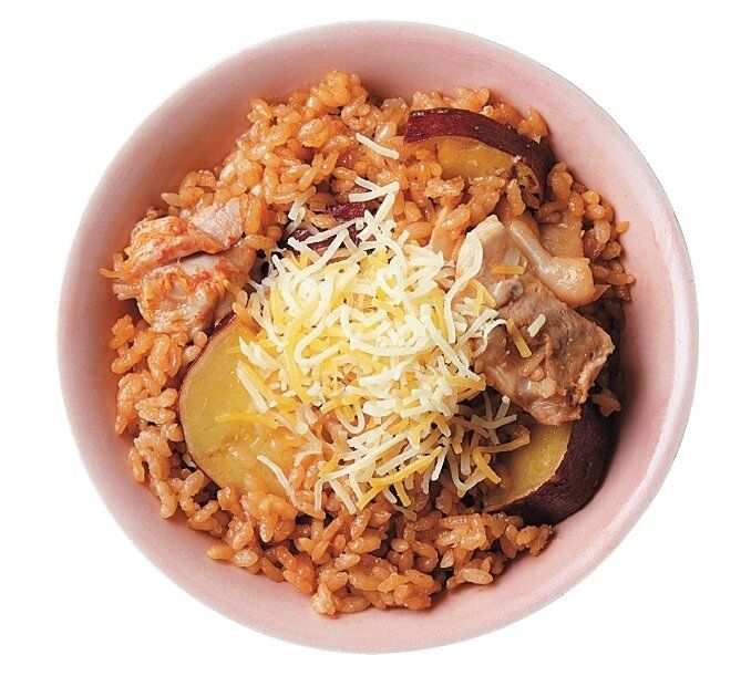 素材2つで大満足！チーズタッカルビ風ご飯