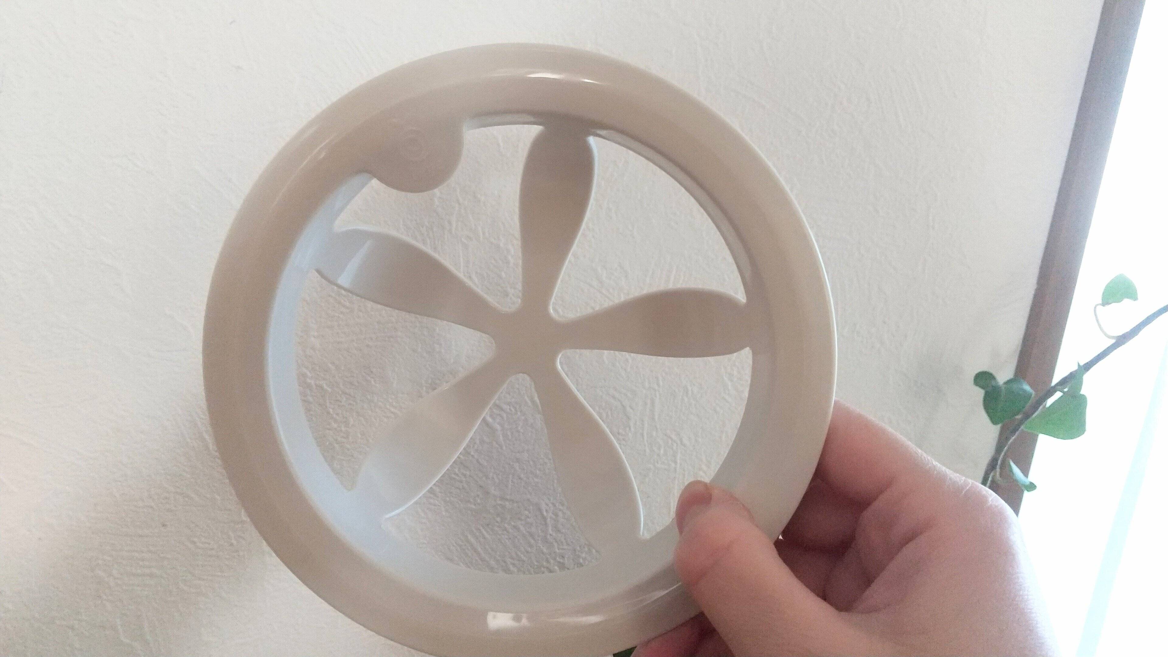 排水口ホルダーに大革命！汚れやヌメリの悩みがなくなる画期的なアイテム