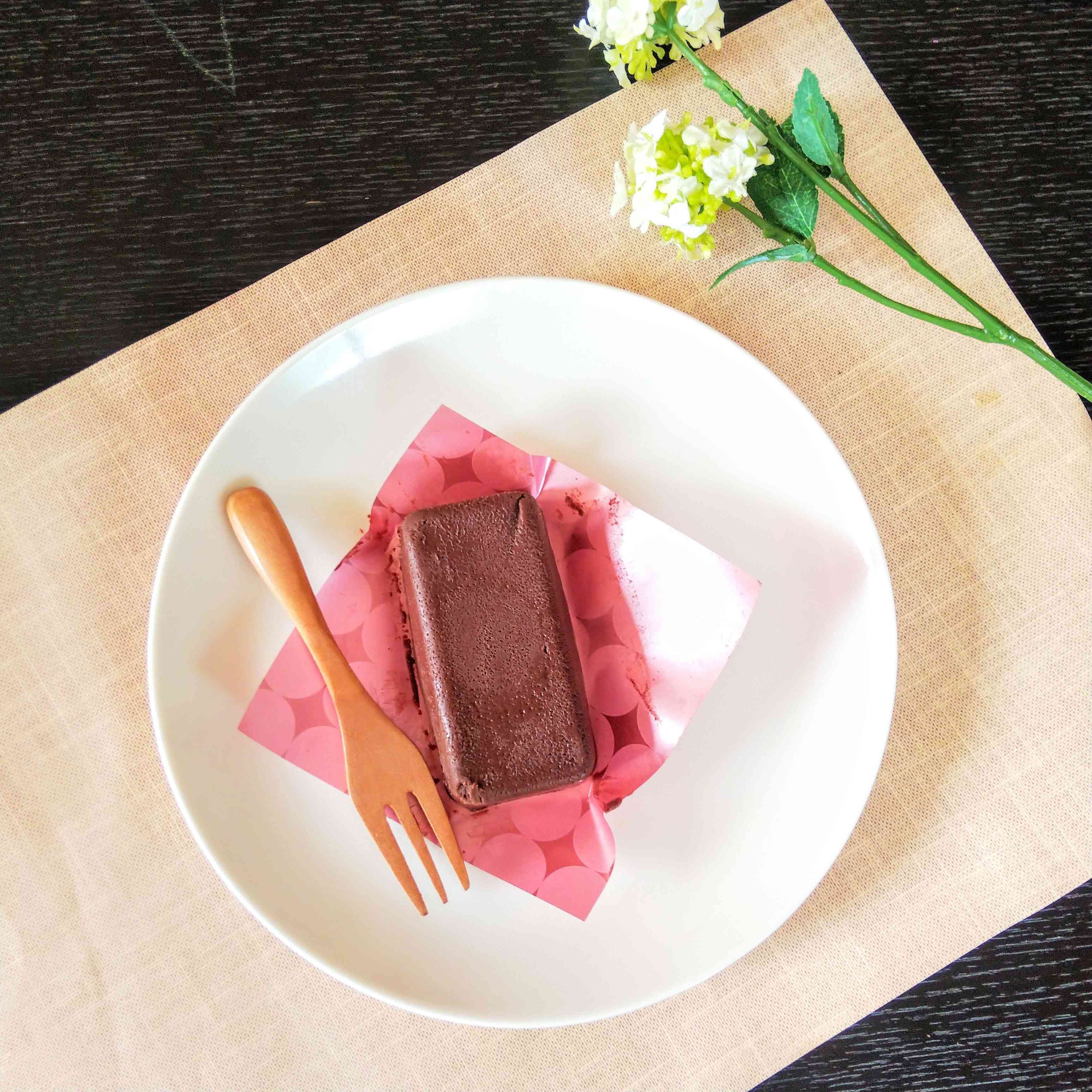 【ローソン】プロ絶賛！本格プチスイーツでご褒美タイム「雪溶けショコラテリーヌ」