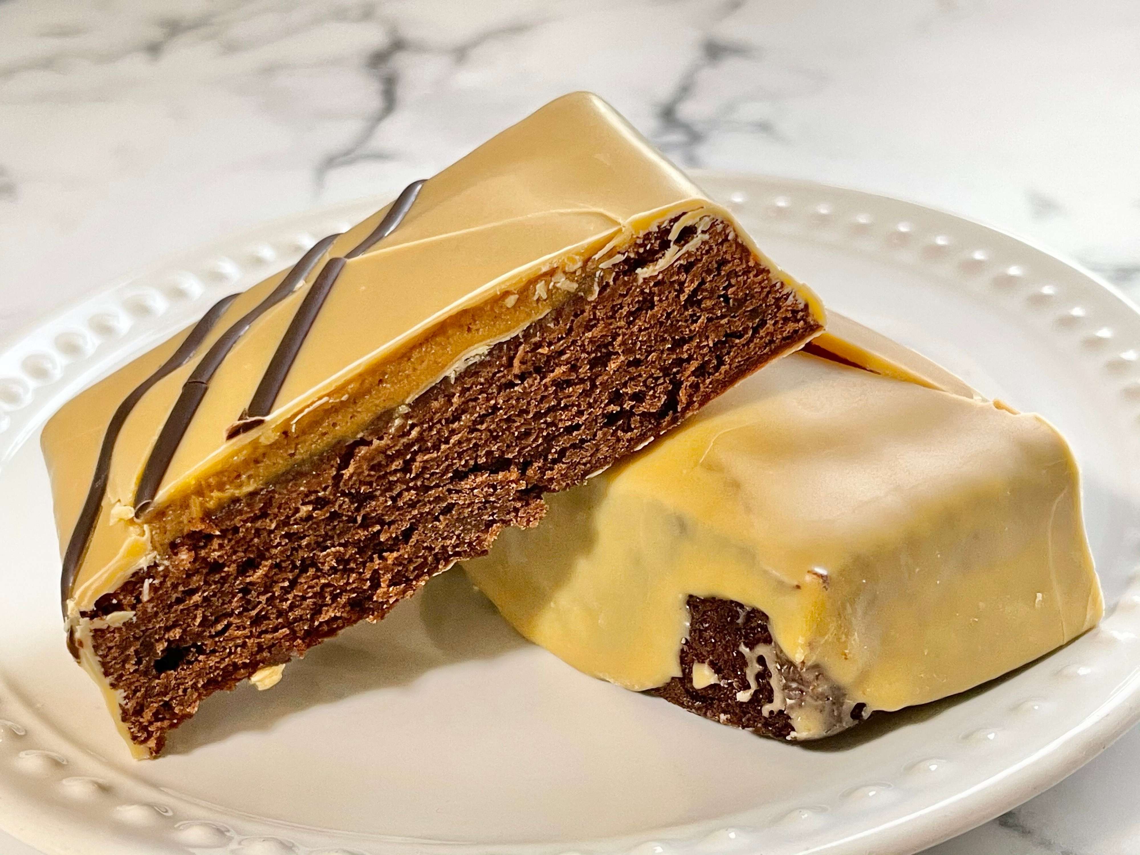 【セブン】138円のプチ贅沢…！ぱりっとろ～っと出てくるソースで幸福度急上昇