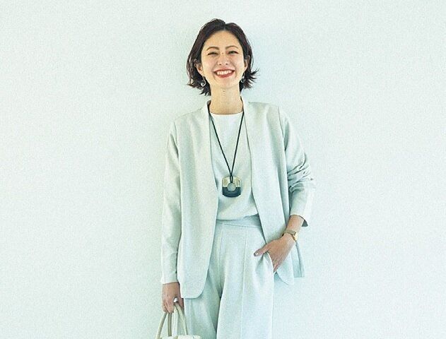 40代はゲットすべし！とことんラクなのにきれいに決まるユニクロの名品パンツ