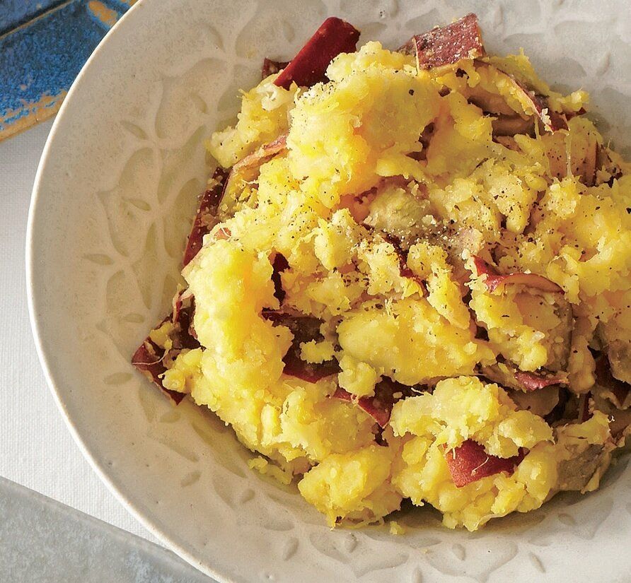 あつあつにチーズ＆マヨネーズで！さつまいものチーズポテサラ