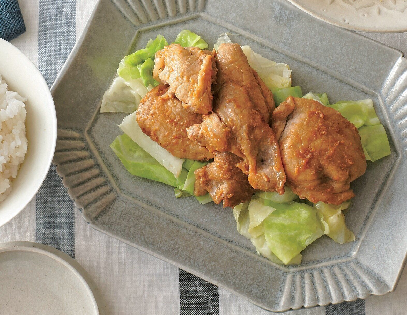 やさしい甘みのみそ味にそそられる！豚肉のみそはちみつ照り焼き