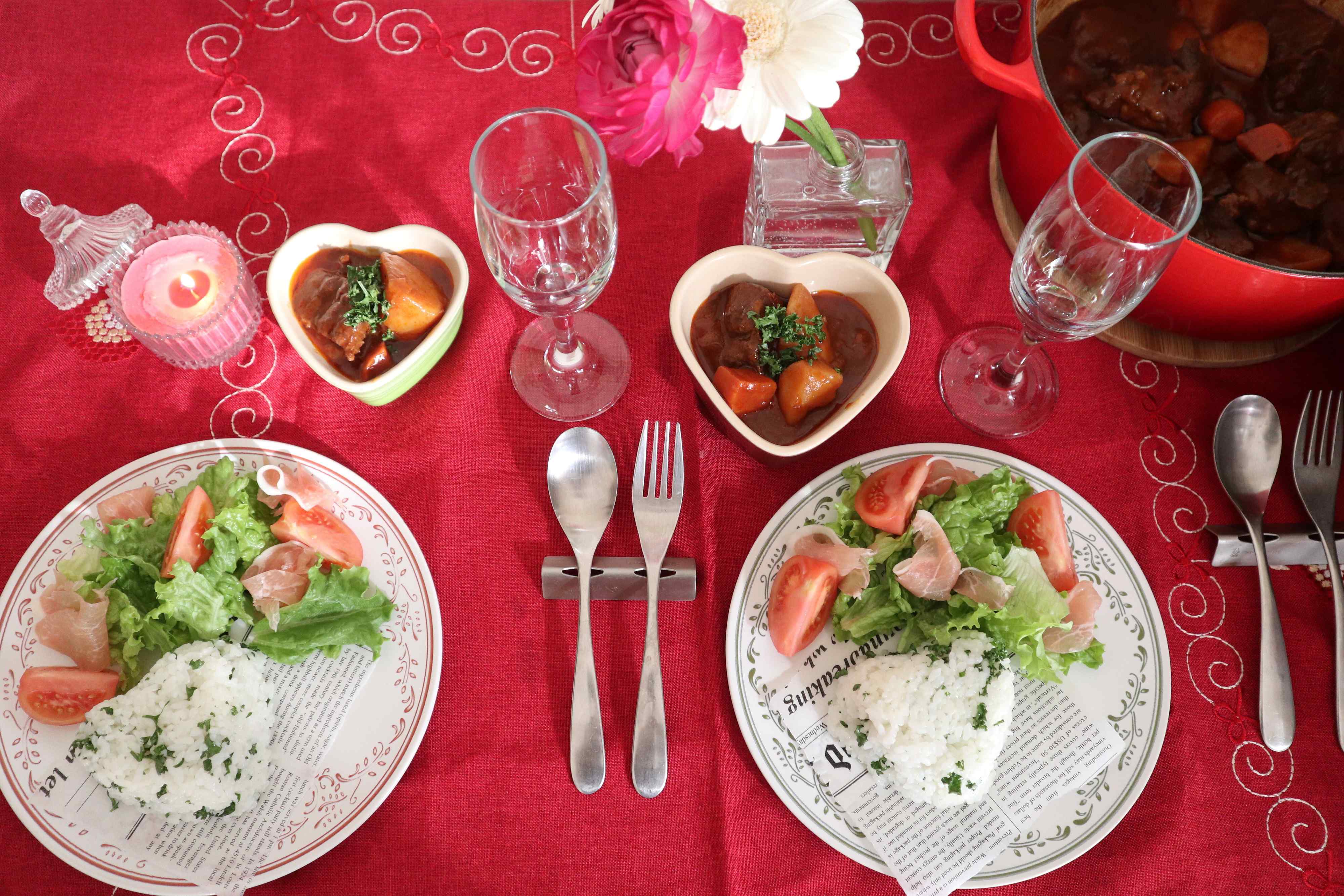 イベントごはんにぴったり!簡単ビーフシチュー~材料入れて煮込めば完成~