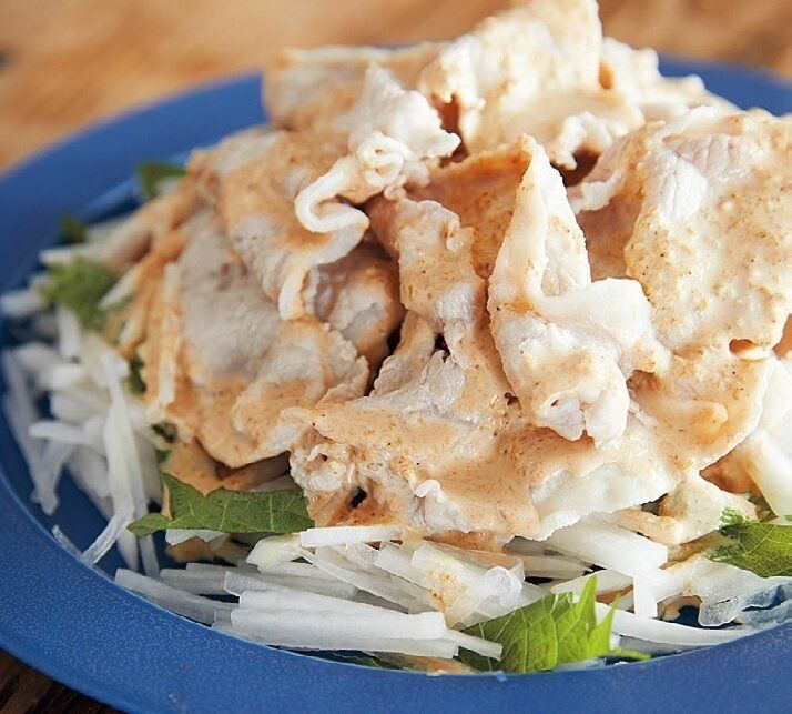 マヨポン味でいくらでも！豚しゃぶとせん切り大根のごまマヨソース