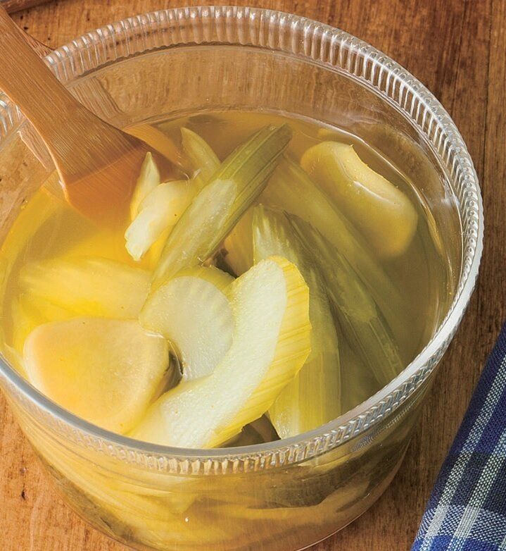 ほどよい酸味と甘さ＆キリッとさわやか♪セロリのカレーピクルス