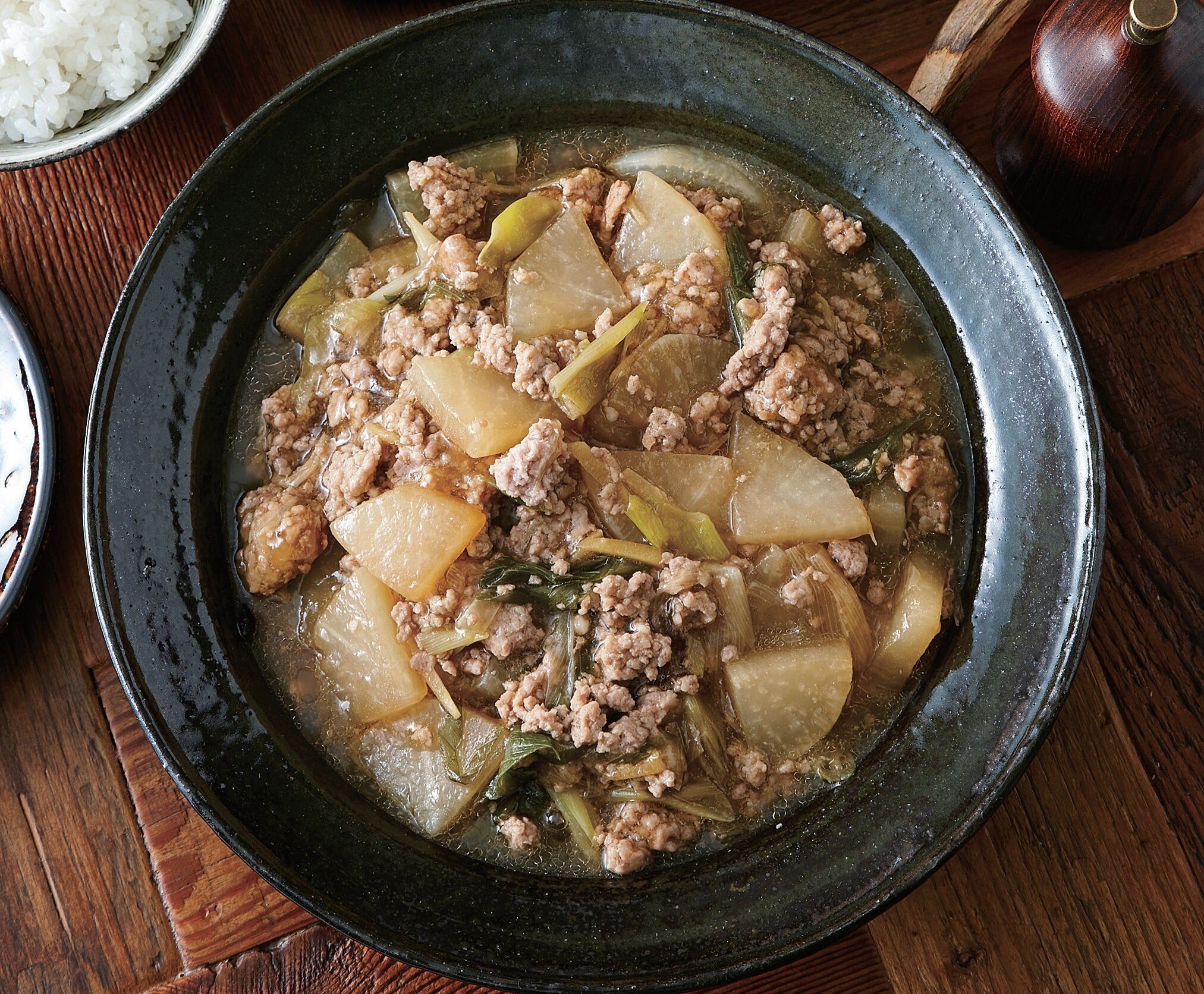 ごま油風味で食欲UP！ご飯とも◎大根とひき肉のしょうが炒め煮