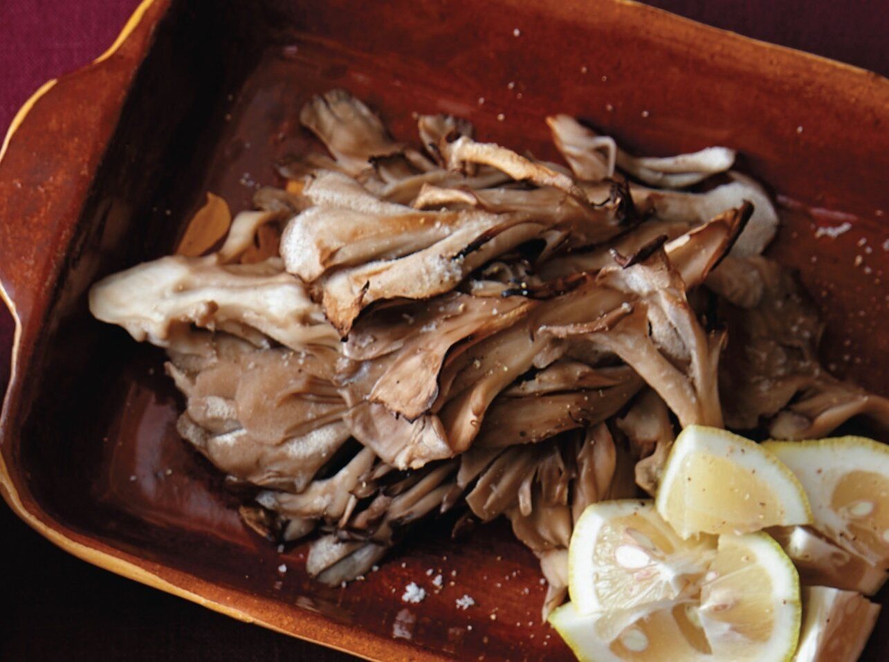 ホイルに包むからうまみがギューッと凝縮♪まいたけのホイル焼き