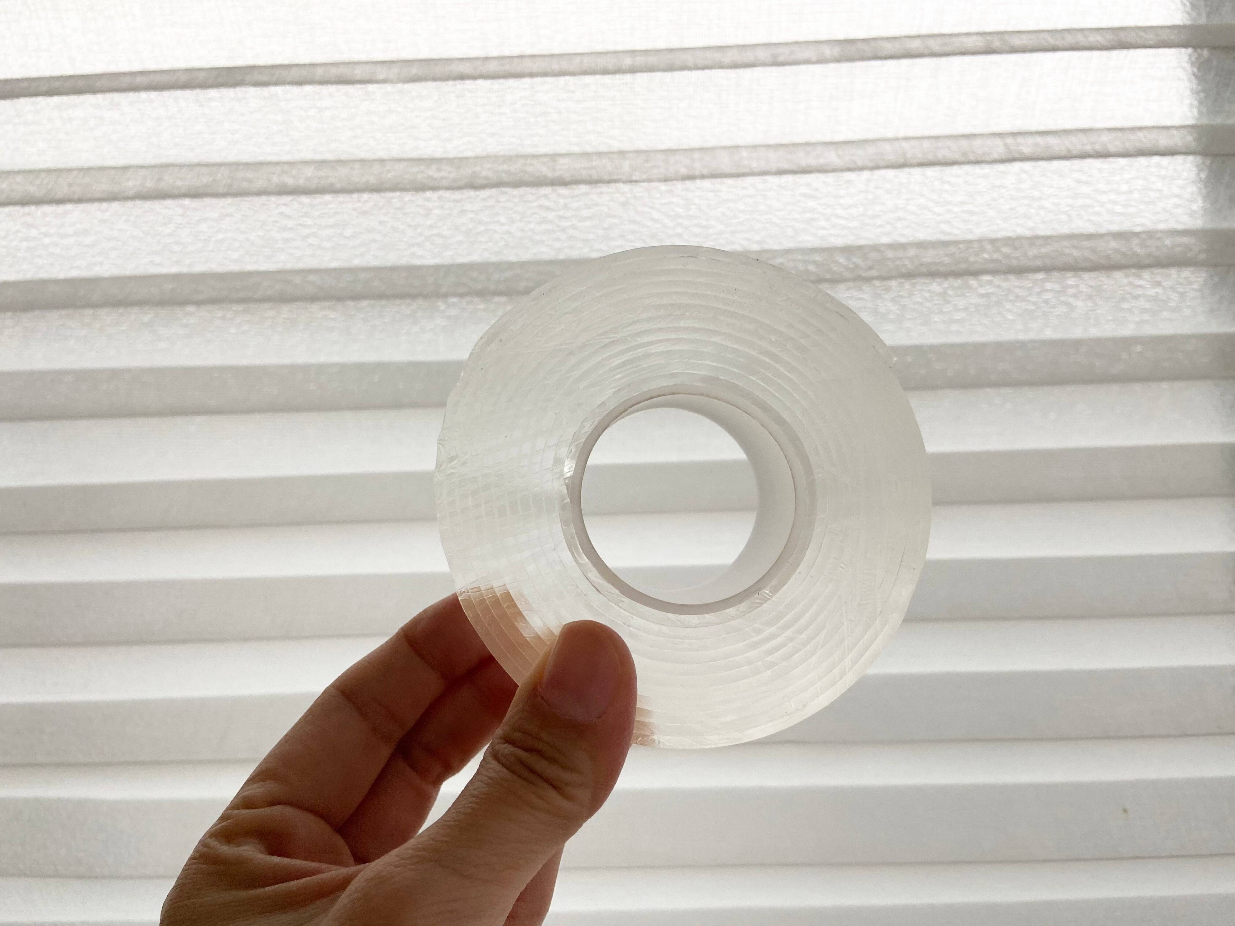 浮かせる収納はこれにおまかせ！魔法のテープ活用法