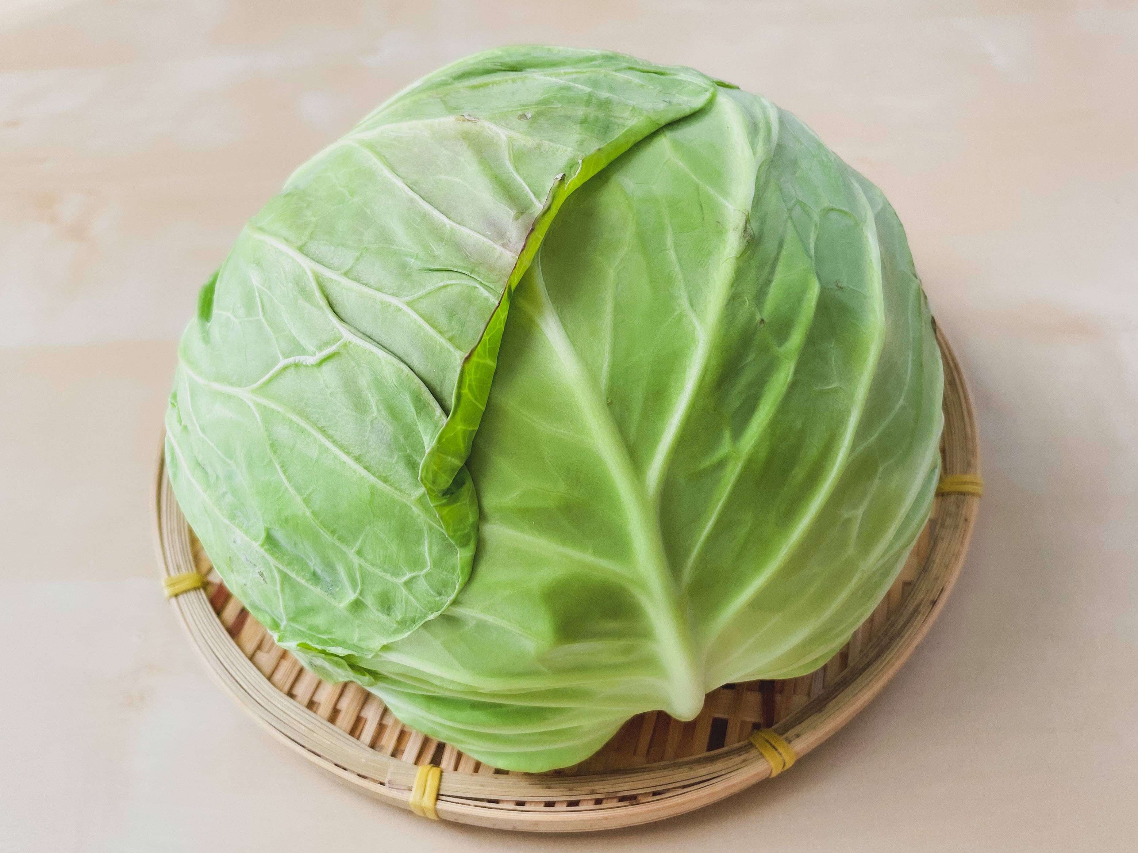 【野菜ソムリエが解説！】キャベツ1玉まるっとおいしさキープできちゃう保存方法って!?