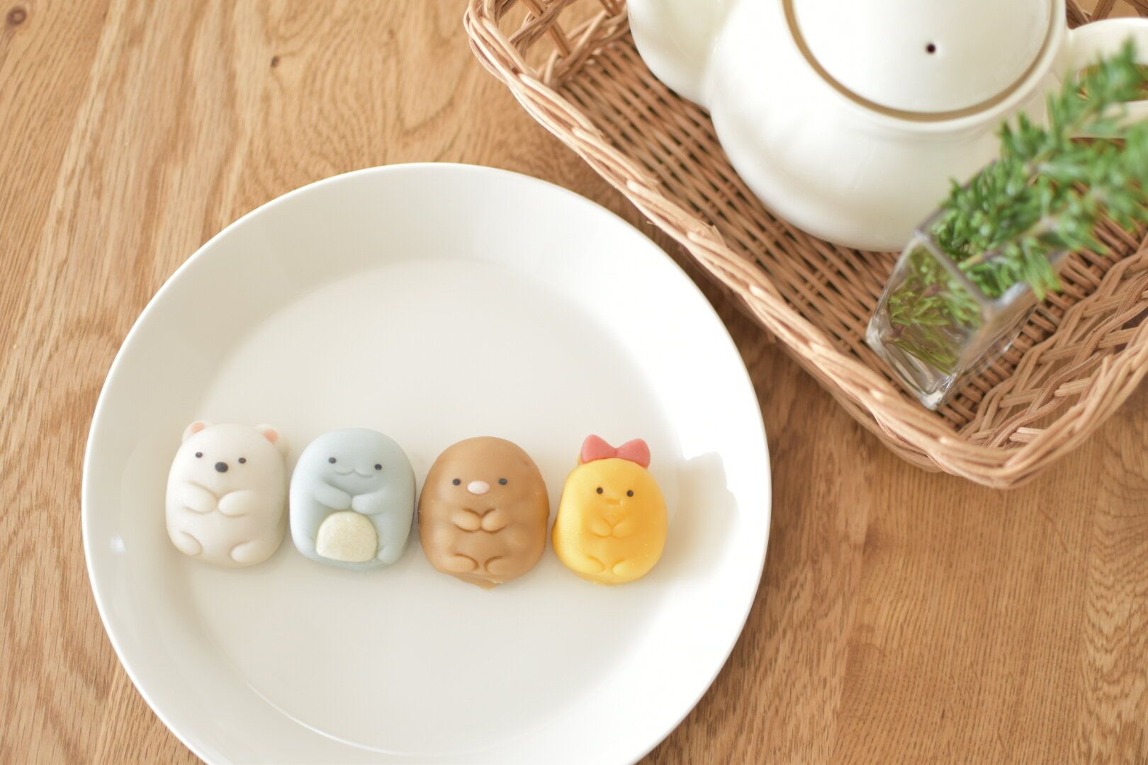 すみっコファン集まれ！ファミマで発売中の「食べマス　すみっコぐらし」が可愛いすぎて食べられない～