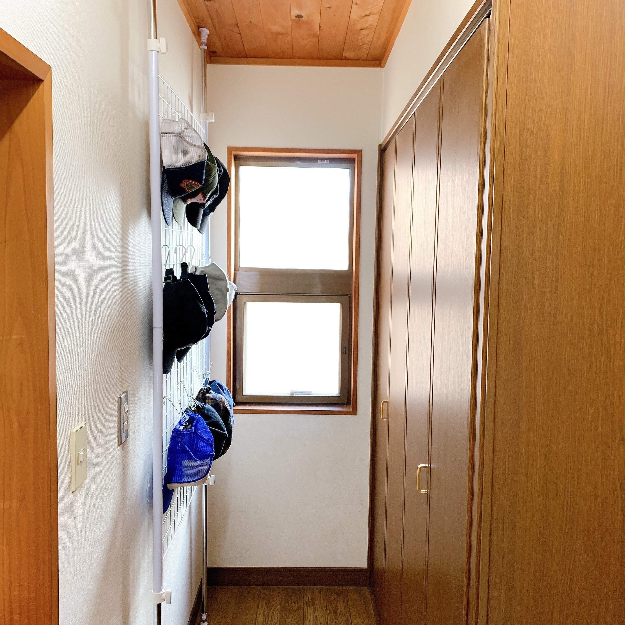 賃貸住まいや壁に穴を開けたくない人必見！○○を使って、広い収納スペースを確保する方法