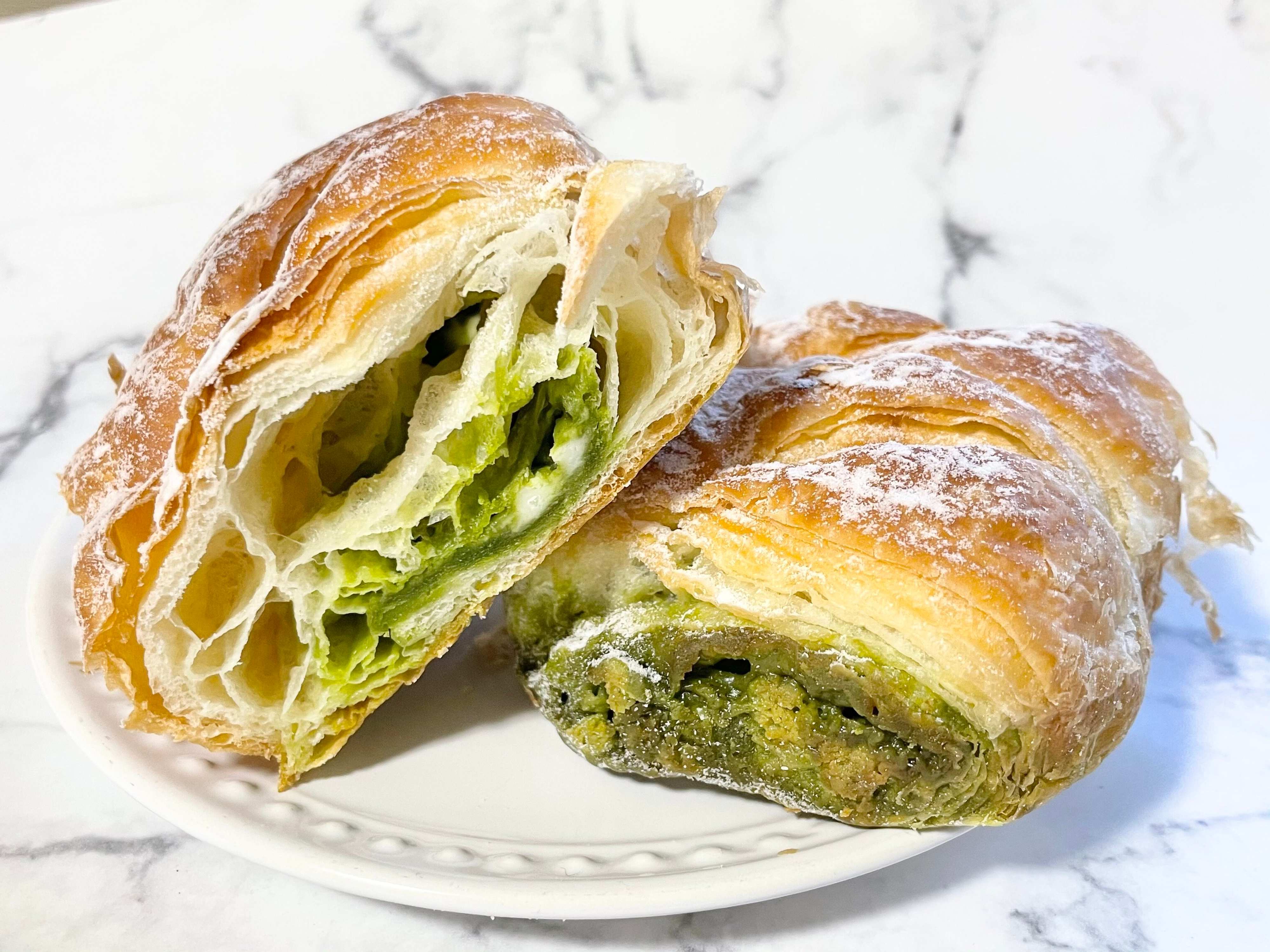 【セブン】あの話題の商品に新味が登場！「カリじゅわ～」な食感にハマる人続出