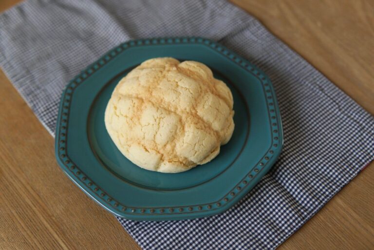 【セブン】「えー♡なにこれ、とってもおいしそう」話題沸騰の新作スイーツ、食べ方は無限大!?