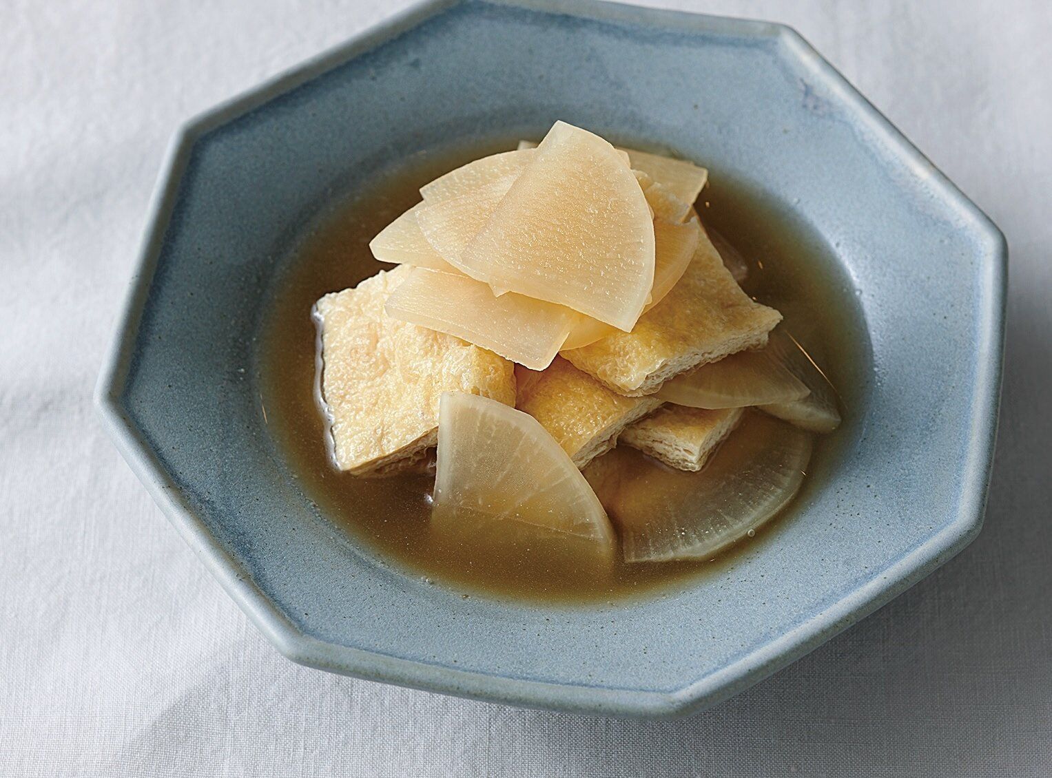 白い野菜はビタミンC豊富！油揚げと煮て♪大根と油揚げのあっさり煮