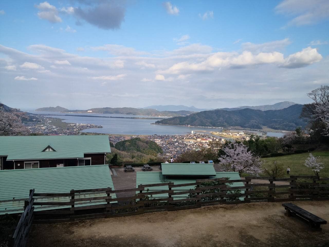 日本三景「天橋立」のすぐそばに宿泊！快適コテージで絶景が堪能できる「日本三景天橋立大内峠一字観公園」