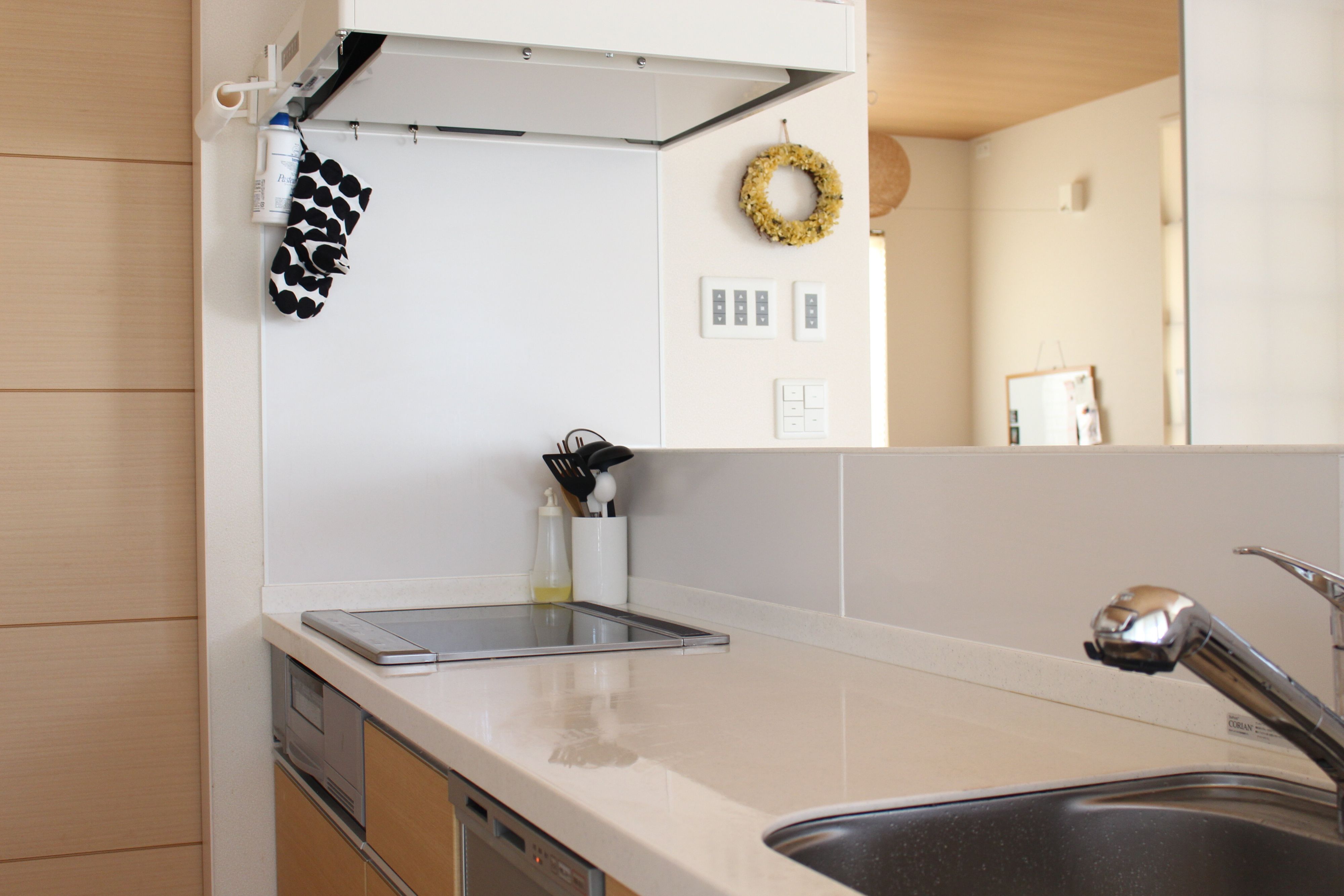 ちょっと使いづらいキッチンの収納…スペースを有効活用するための工夫は？