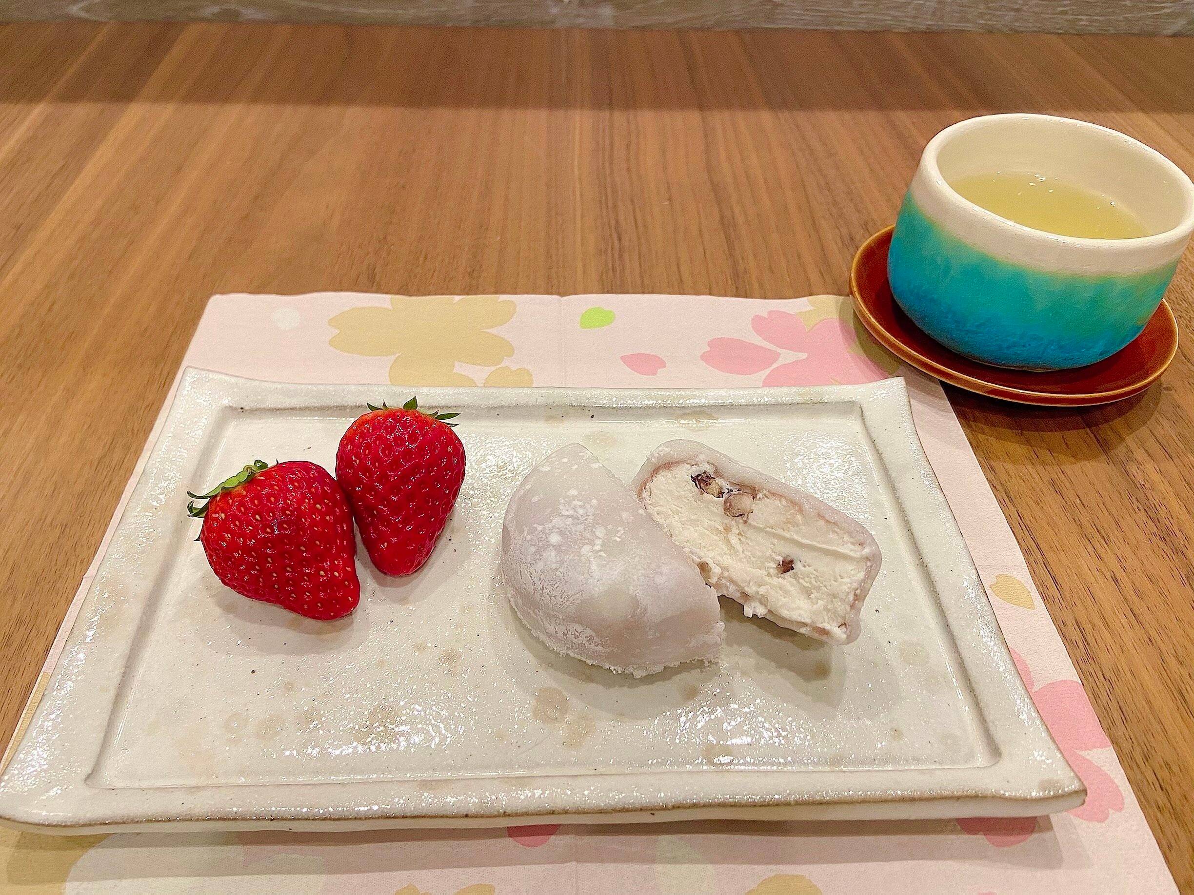 【カルディ】「塩豆大福アイス」は塩気とお餅感がたまらない！大人買いしたいスイーツ