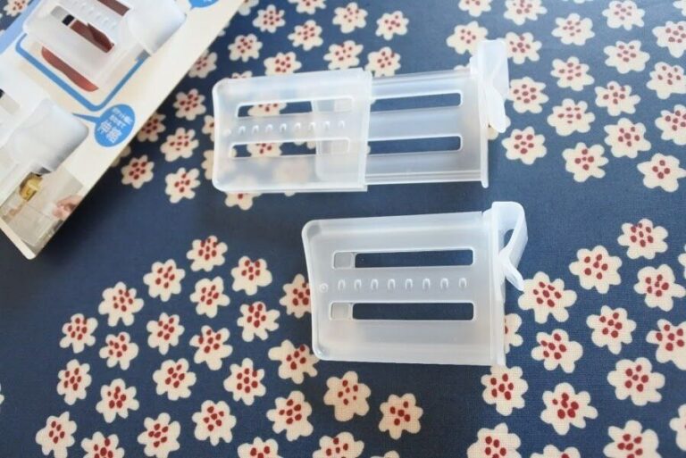 【セリア】あの人気アイテムの進化版を発見！家のあらゆる場所に使えるからすごく便利！