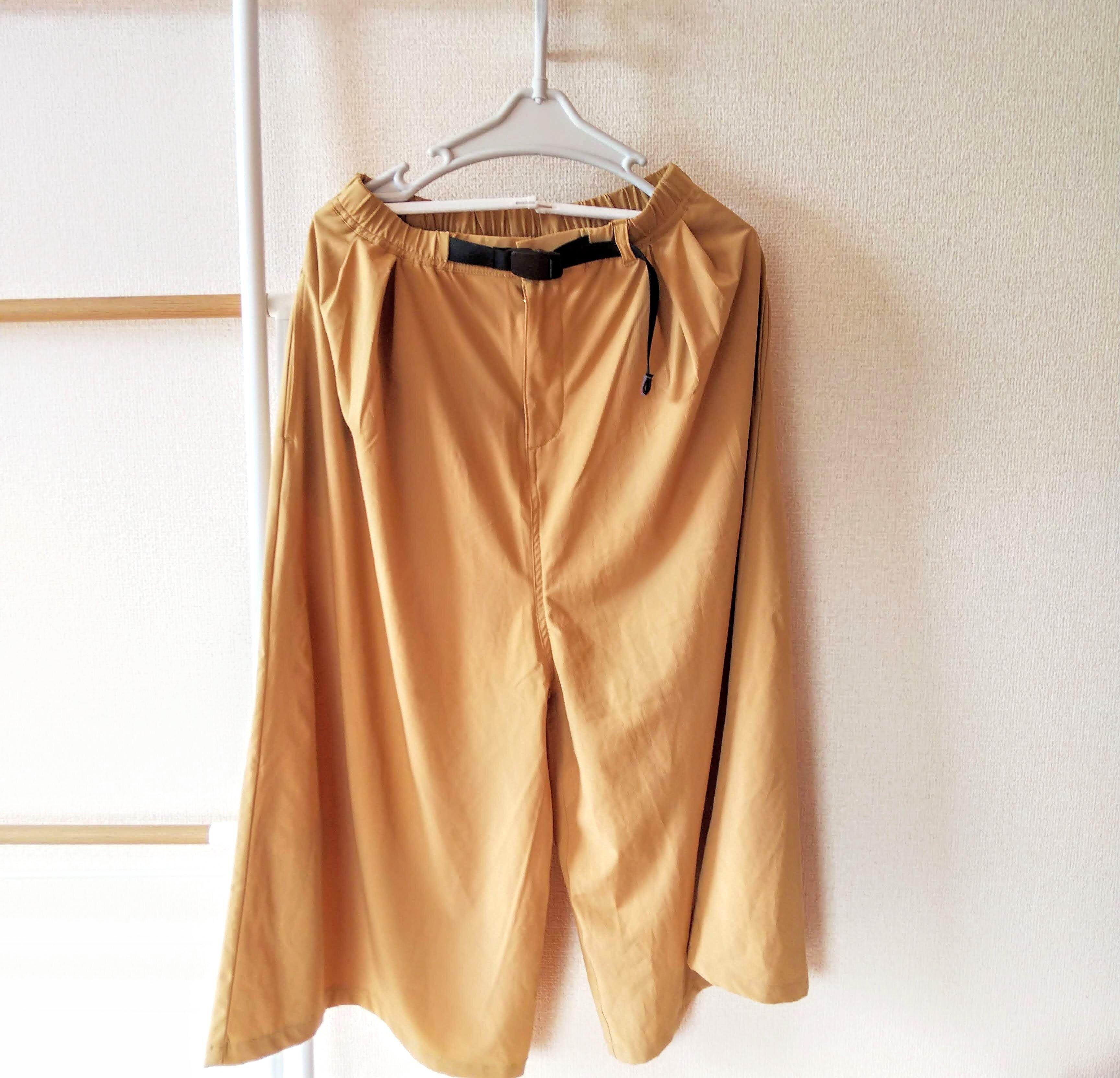 【ワークマン】オンラインストアではすでに販売が終了しているほどの人気！外でもウチでも使える、着心地サラサラのガウチョパンツ