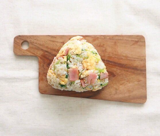 在宅勤務の合間に食べる具沢山おにぎり弁当5日分を大公開！