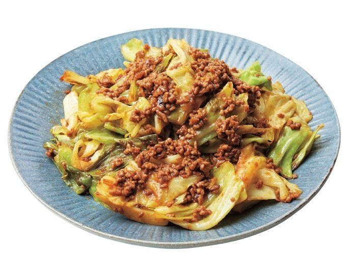 パンチのあるにんにく風味！合いびき肉とキャベツの炒めもの