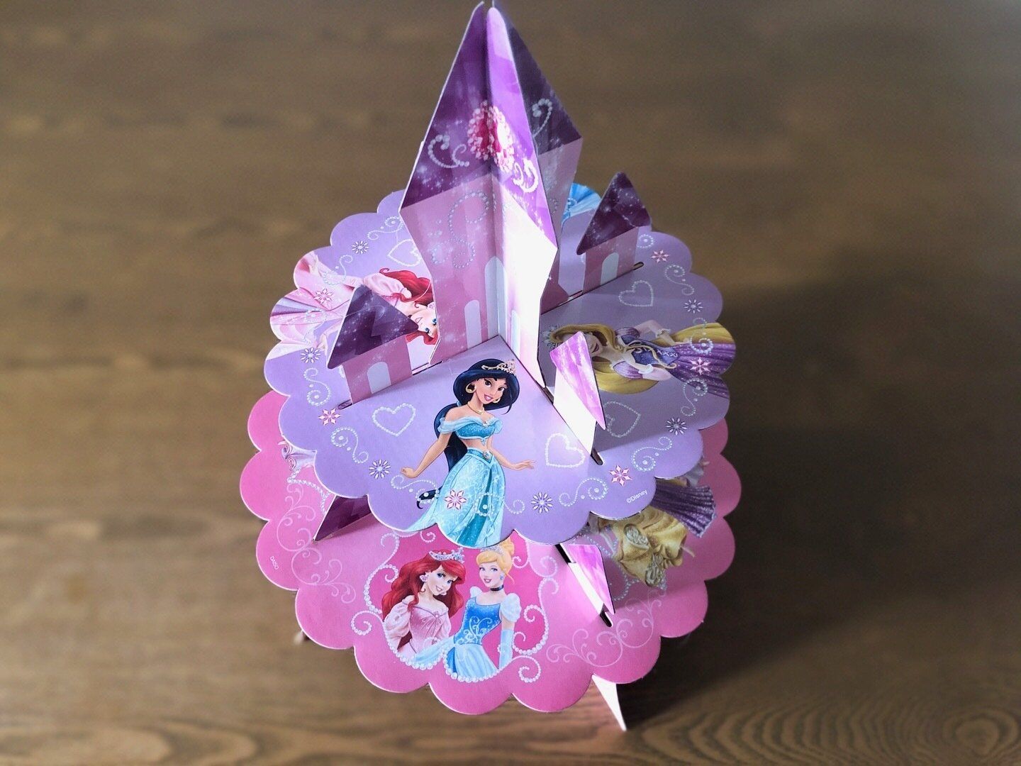 【ダイソー】いいんですか？プリンセスのケーキスタンドが220円で買えちゃった！