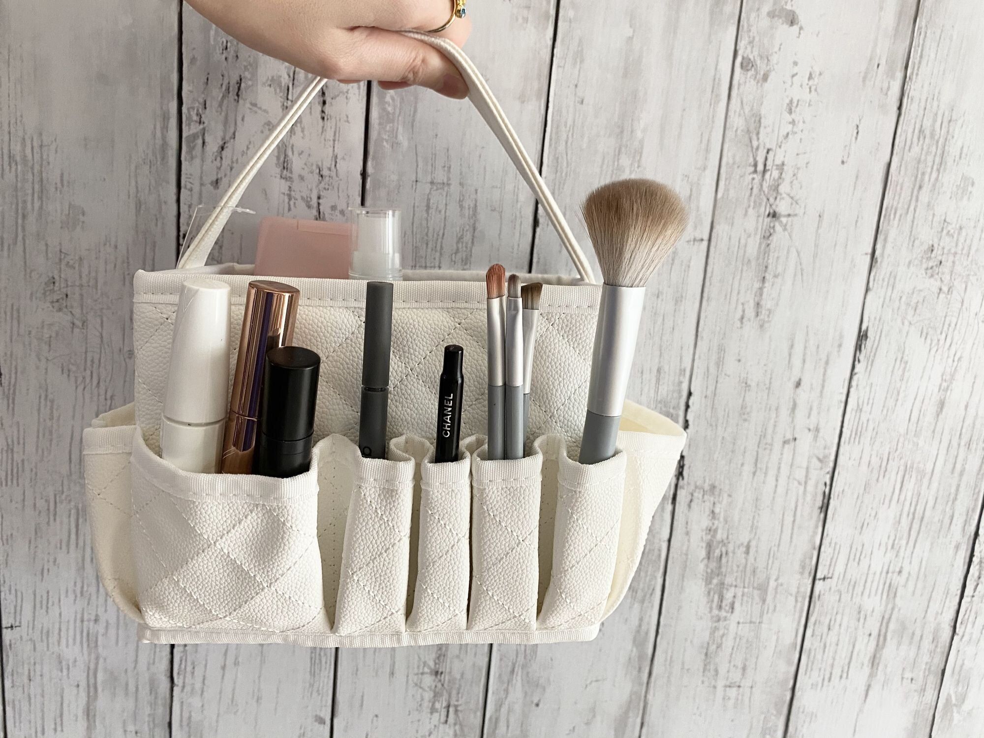 内側も外側もぜーんぶ収納に使える超優秀アイテムを「ニトリ デコホーム」で見つけた！