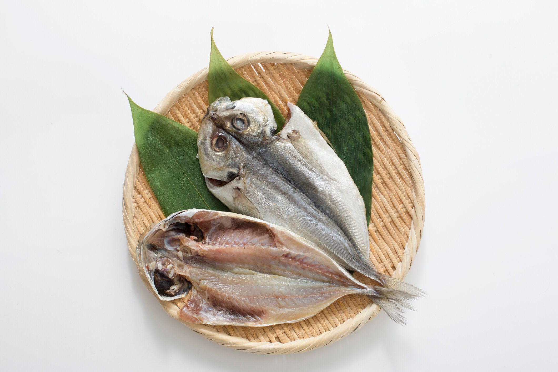 【管理栄養士監修】「アジの開き」のカロリーは高い？炭水化物量と食べる際のポイントを紹介